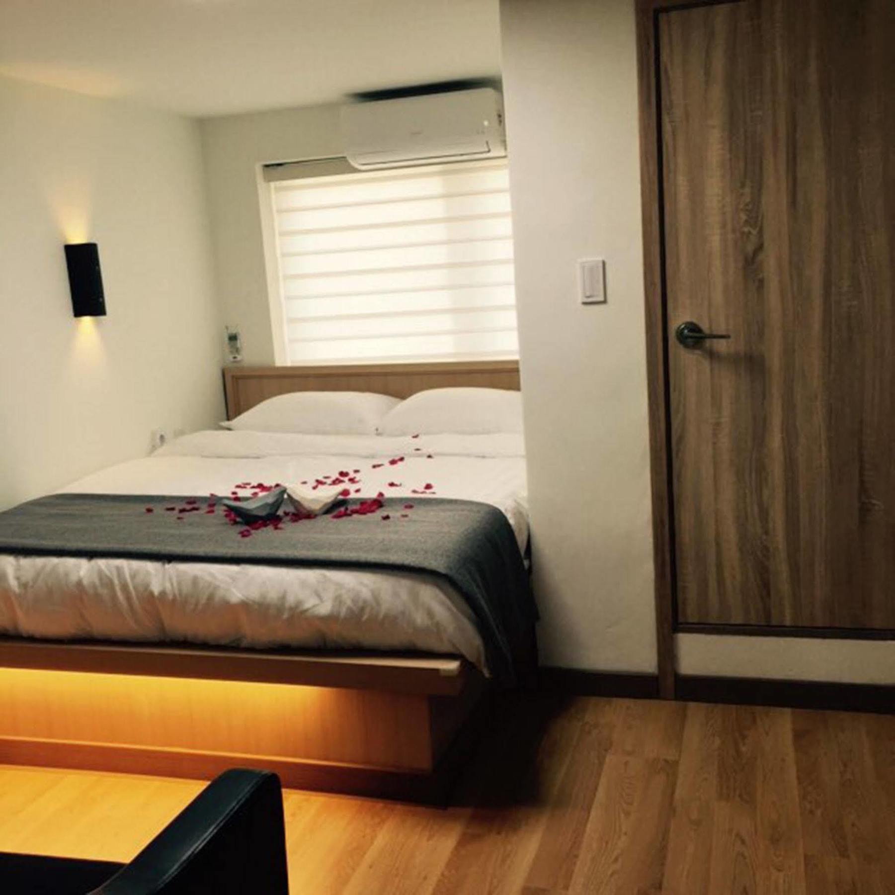 Woo Guest House Seoul Exterior foto
